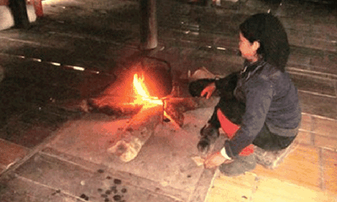 Độc đáo tục thờ “Thần bếp lửa” của người Tày