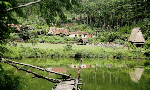 Hút hồn ngôi làng Cù Lần bước ra từ truyện cổ tích ở Đà Lạt