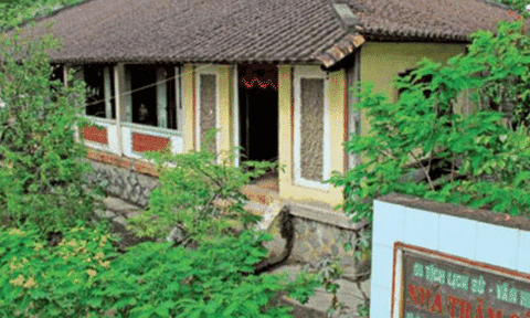 Độc đáo kiến trúc di tích Nhà trăm cột ở Long An