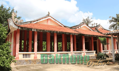 Di tích Đình Rắn - nơi mở màn phong trào Đồng Khởi