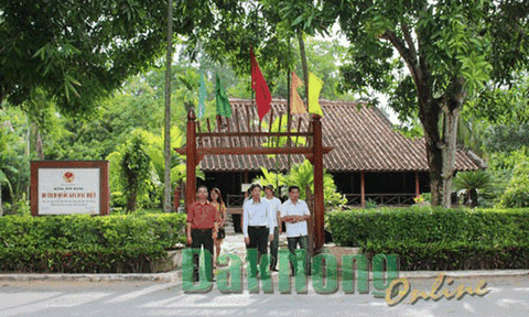 Về An Giang thăm khu lưu niệm Chủ tịch Tôn Đức Thắng