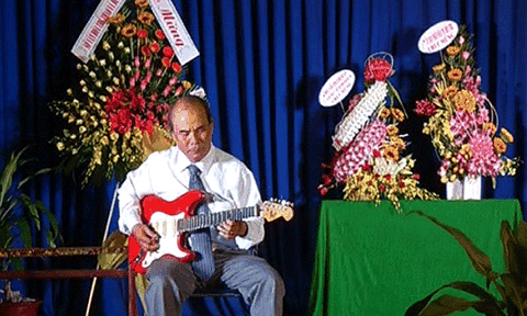 Gần 50 năm gắn bó với đờn ca tài tử