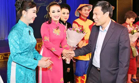 Nhà hát Lớn rộng cửa đón các đơn vị nghệ thuật: Đã có vé xem tuồng ở Nhà hát Lớn...