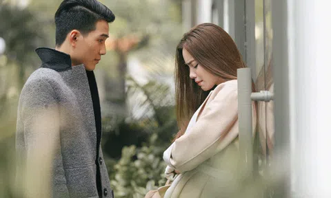  Hồ Ngọc Hà lúc vui cười, khi rơi lệ trong vòng tay trai trẻ