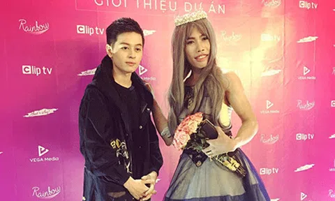 Càng chửi, trò lố càng biến thành tiền?