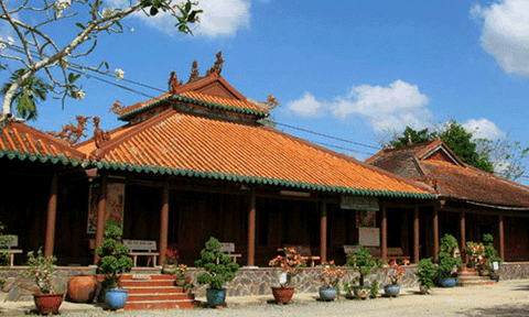 Về Long An thăm ngôi chùa cổ Tôn Thạnh 