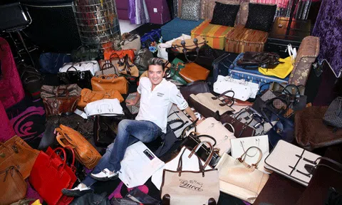  Mr. Đàm rao bán túi xách hàng hiệu để làm từ thiện