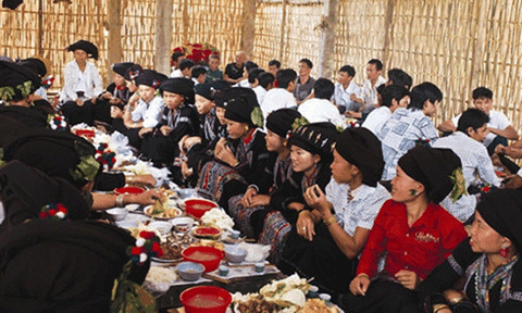 Lễ mừng cơm mới của người Lự Lai Châu