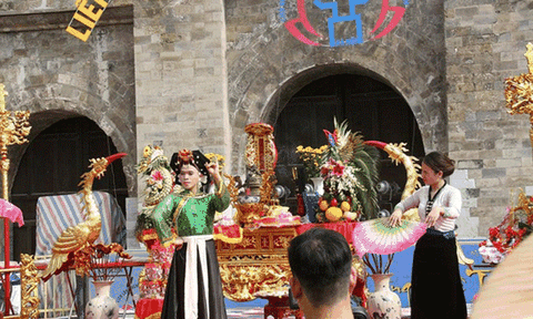 Cần đối xử với Hoàng thành Thăng Long thận trọng... 