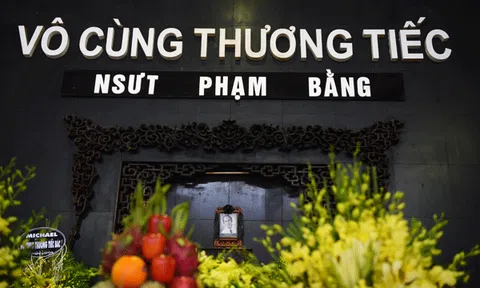  Nghệ sĩ Hà Nội đau buồn đến viếng NSƯT Phạm Bằng