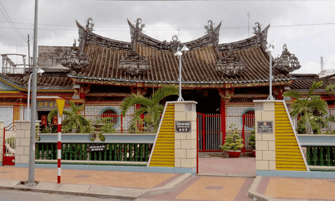 Kiến An Cung – Ngôi chùa mang đậm phong cách Trung Hoa ở Nam Bộ