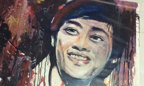  Hoài Linh bán tranh ủng hộ miền Trung 