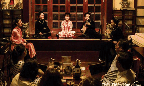 Phát triển dịch vụ từ khu Di sản Huế: Chờ một mô hình lý tưởng