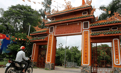 Ngôi chùa gần 300 năm tuổi giữa lòng thành phố