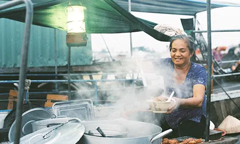 Thèm thuồng hàng loạt món ngon quanh chợ nổi miền Tây