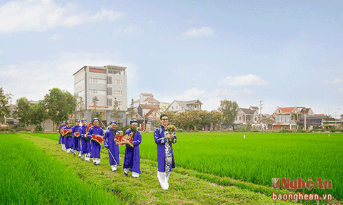 Bệnh' hoành tráng trong hiếu, hỷ