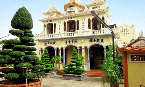 Khám phá nét cổ kính của ngôi chùa giữa miền Tây sông nước