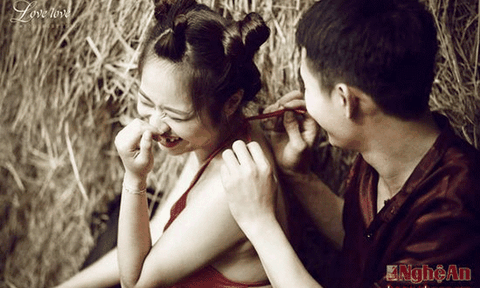 Độc đáo bộ ảnh cưới 'Chí Phèo, Thị Nở' của cặp đôi xứ Nghệ