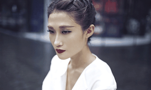 Nghề người mẫu và những “góc khuất” chưa từng công bố