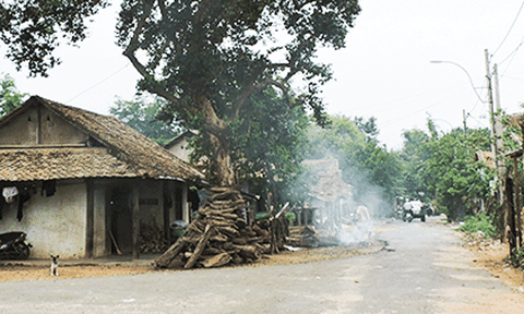 Độc đáo lệ làng của người Ba Na