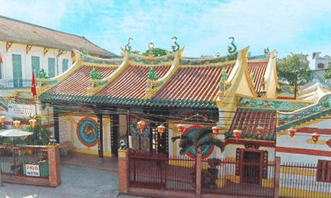 Cảm nhận không gian trầm lắng, u nhàn ở chùa Phước Minh Cung