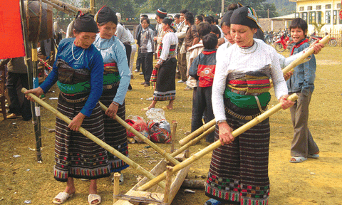 Khua Luống của người Thái ở bản Tôm