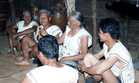 Gia đình truyền thống của người Mạ