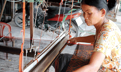 Nét đẹp các làng nghề của bà con Khmer