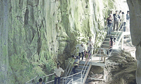 Di tích khảo cổ hang Con Moong và các di tích phụ cận: Pho “sử thi” về lịch sử loài người