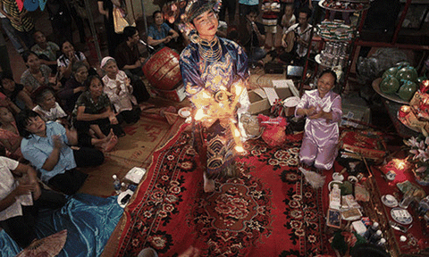 Hạn chế biến tướng trong thực hành tín ngưỡng thờ Mẫu