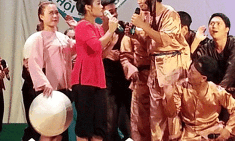 Nghệ nhân ưu tú trẻ nhất xứ Nghệ nặng lòng với dân ca ví giặm