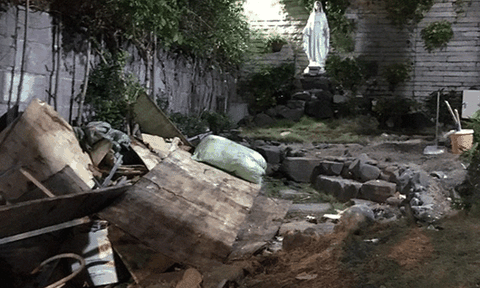  Mr. Đàm đăng ảnh nhà tan hoang sau khi tố mẹ nợ hàng chục tỷ