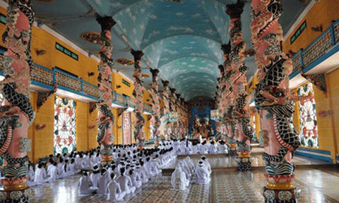 Chiêm ngưỡng kiến trúc độc đáo của Tòa thánh Tây Ninh