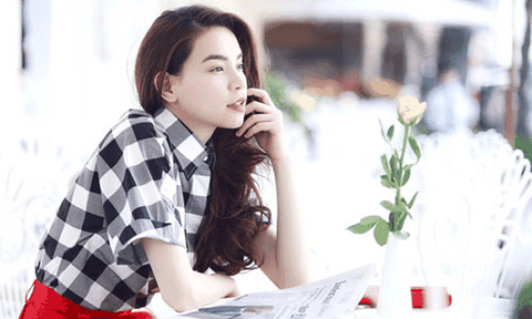 Nữ ca sĩ nhạc nhẹ: Tài năng một chín, một mười 