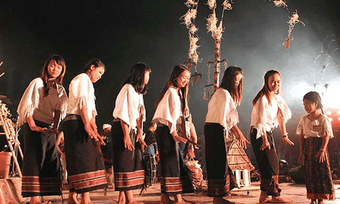 Sơn nữ "bắt" chồng