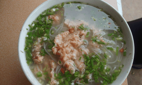 Bún quậy Phú Quốc: Muốn ăn phải lăn vào bếp!