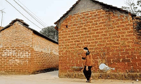 Thổn thức Cổng làng cổ Đường Lâm