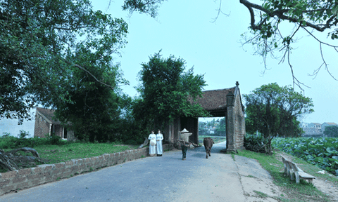 Tác động của nguồn lực văn hóa tới phát triển kinh tế ở làng Mông Phụ