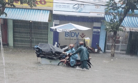 Miền Trung lại sắp đối mặt với đợt lũ lớn tiếp theo