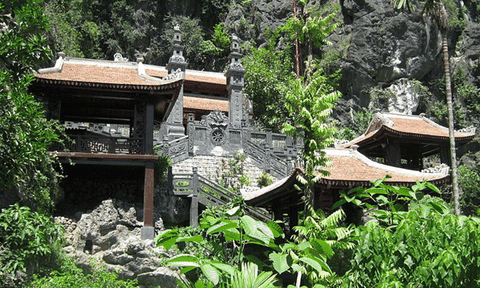 Khám phá ngôi chùa được mệnh danh “Thiên đường hạ giới” ở vùng đất Ninh Bình