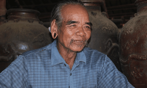 Chuyện về ông lão 97 tuổi có 4 vợ, 16 con và ngôi nhà cổ độc nhất vô nhị... 