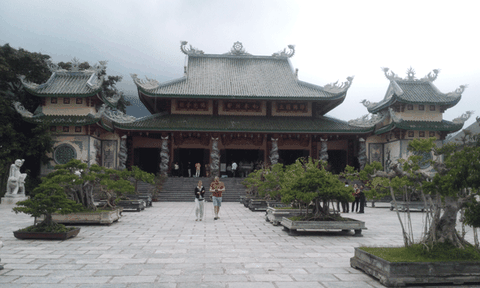 Nghi thức tế lễ đáng chú ý trong dịp tết nguyên đán ở chùa Linh Ứng, Đà Nẵng