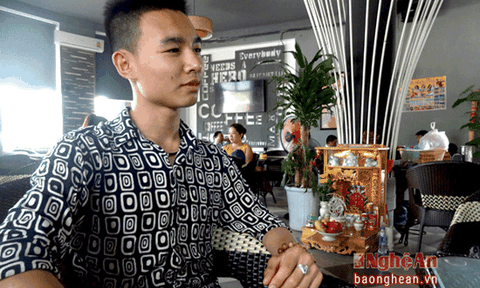 Nam sinh viên trường y bỏ học đi gom nhặt tử thi