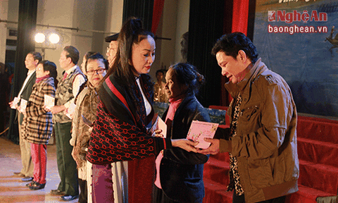 Đêm ví giặm yêu thương sẻ chia hạnh phúc