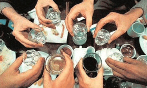 Người Nam Bộ uống rượu bằng bụng