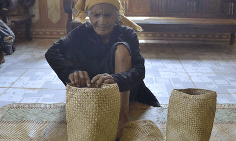 Độc đáo túi đựng cơm của người M'nông