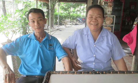 Đôi vợ chồng 21 năm âm thầm cứu nạn bên cầu 38