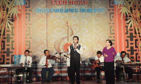 10 Ban Đờn ca tài tử dự liên hoan tại đình Vạn Phước