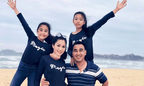 Vợ chồng Quyền Linh trả lương cho con làm việc nhà