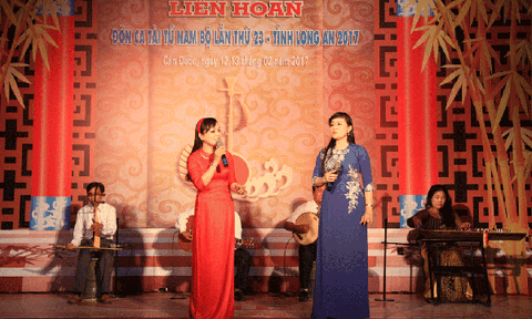 Giữ hồn đờn ca tài tử